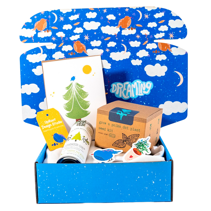 "Jolly Greenhouse" Gift Box: Mint Tea, Honey, Card, Minijournal, Sticker, White Polka-Dot Plant Growing Kit (Winter Dreaming)