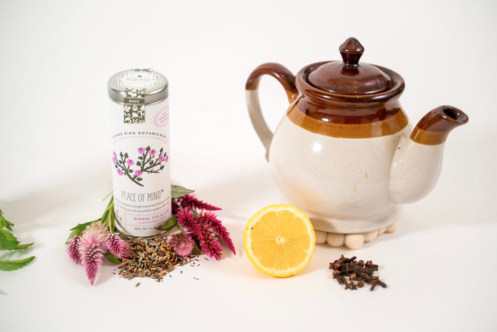 "Peace of Mind" Tea Time Tin: 6 Eco-Teabags of Organic Tea  (Floral + Lemon, Caffeine-Free)