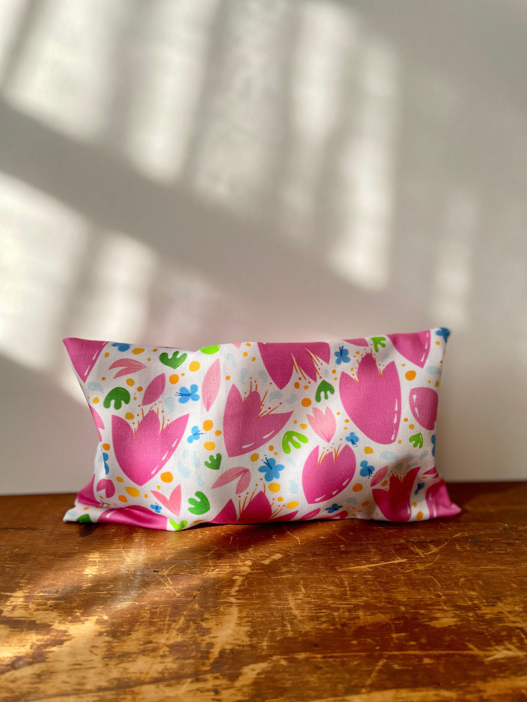 Scented Serenity Eye Pillow - Breezy Tulips Pattern w. White Details (Grow & Bloom Collection)